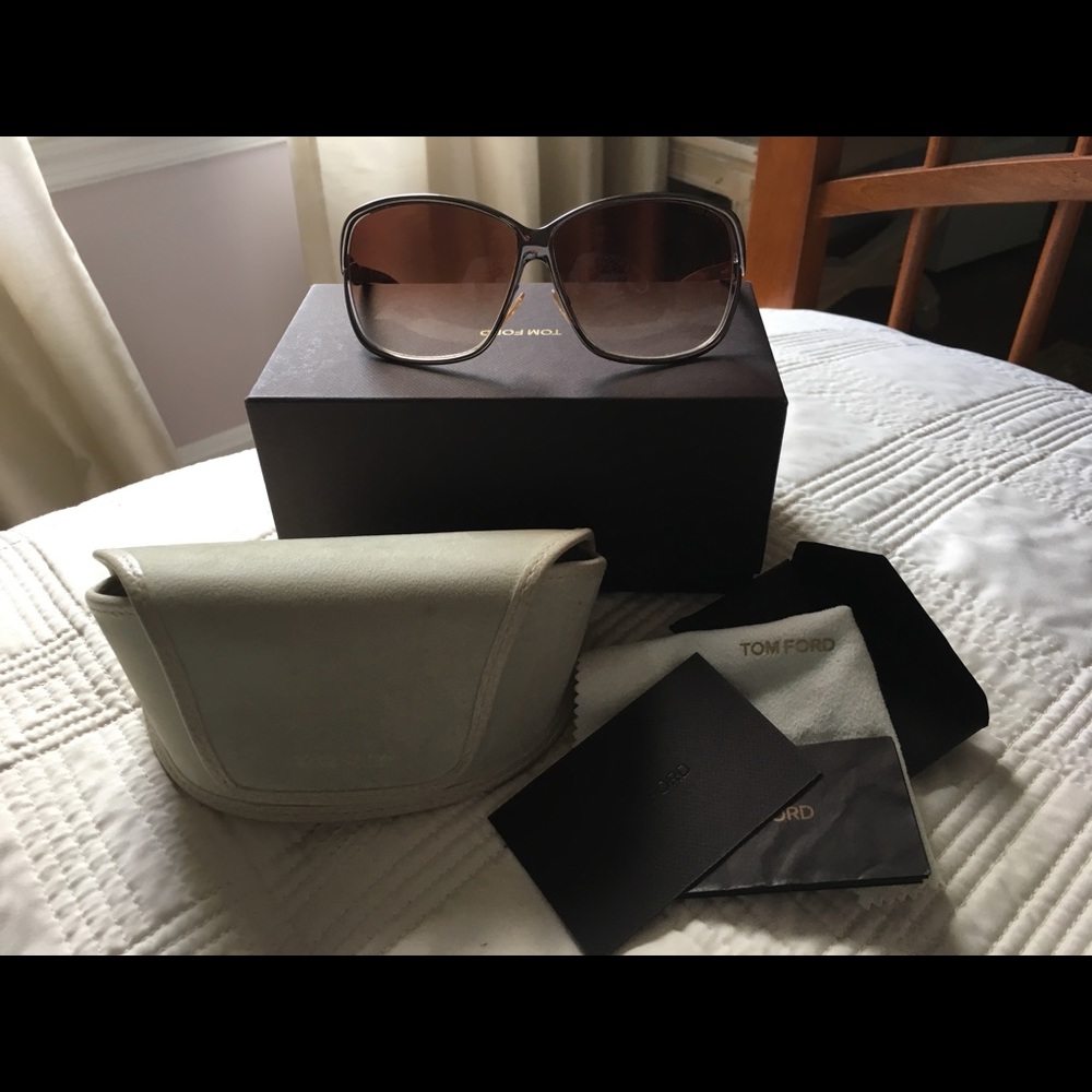 Authentic Tom Ford Nicolette Sunglasses